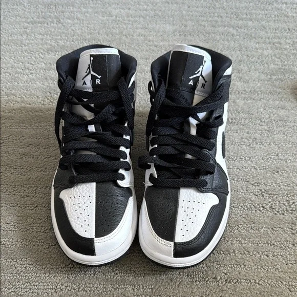 Nike Black and White High-Top Sneakers - Picture 2 of 4